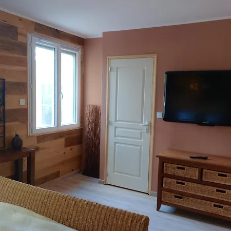 Bed & Breakfast Et Table D'hote Au Coin De La Cite 3*